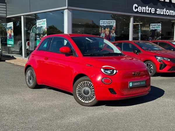 Photo de présentation de la voiture FIAT 500e BERLINE 500 e 95 ch (RED) 2.0
