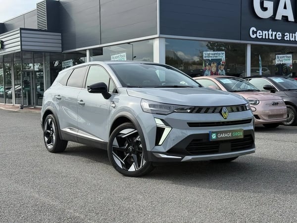 Photo de présentation de la voiture RENAULT SYMBIOZ E-Tech full hybrid 160 ch Iconic