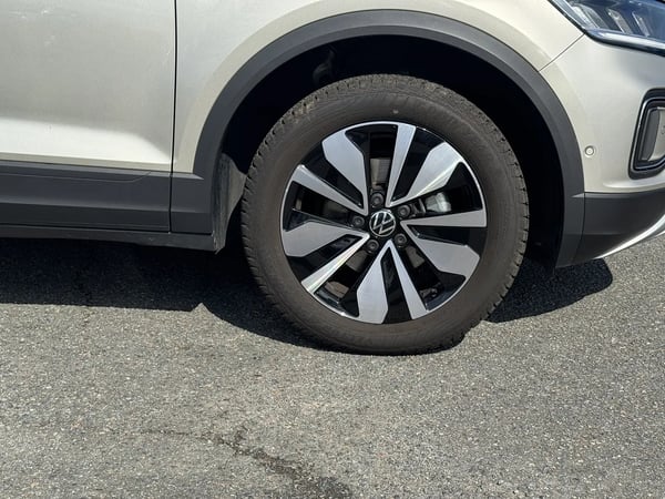 Photo de la voiture VOLKSWAGEN T-ROC 1.0 TSI 110 Start/Stop BVM6 Life
