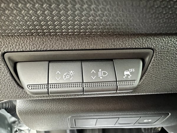 Photo de la voiture NISSAN TOWNSTAR FOURGON ELECTRIQUE EV FOURGON L1 45KWH CHARGEUR 22KW ACENTA