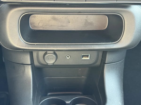 Photo de la voiture CITROEN C3 PureTech 110 S&S Shine
