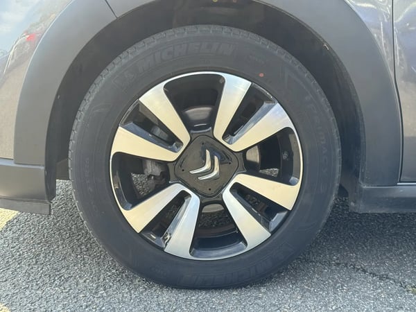 Photo de la voiture CITROEN C3 PureTech 110 S&S Shine