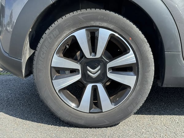 Photo de la voiture CITROEN C3 PureTech 110 S&S Shine