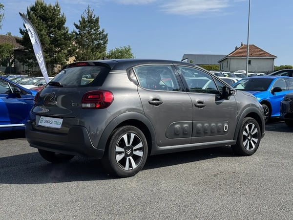 Photo de la voiture CITROEN C3 PureTech 110 S&S Shine