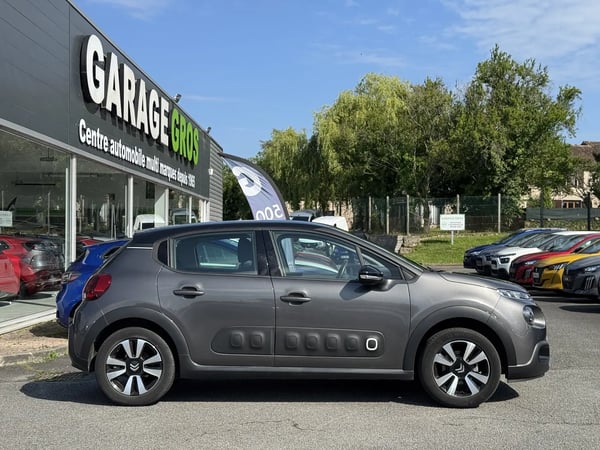 Photo de la voiture CITROEN C3 PureTech 110 S&S Shine