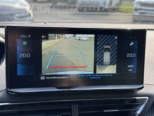 Photo de la voiture PEUGEOT 5008 BlueHDi 130ch S&S EAT8 Allure