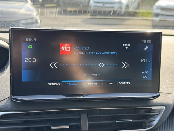 Photo de la voiture PEUGEOT 5008 BlueHDi 130ch S&S EAT8 Allure