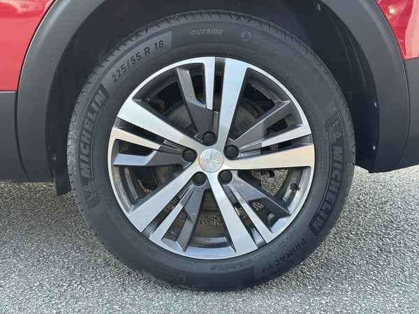 Photo de la voiture PEUGEOT 5008 BlueHDi 130ch S&S EAT8 Allure
