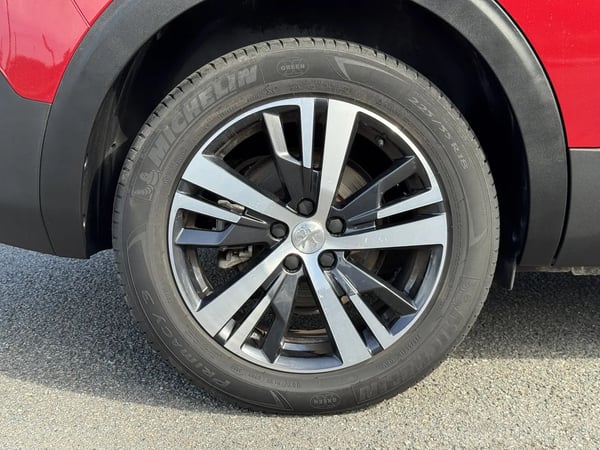 Photo de la voiture PEUGEOT 5008 BlueHDi 130ch S&S EAT8 Allure