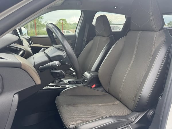 Photo de la voiture DS DS3 CROSSBACK BlueHDi 100 BVM6 So Chic