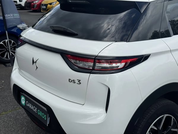 Photo de la voiture DS DS3 CROSSBACK BlueHDi 100 BVM6 So Chic