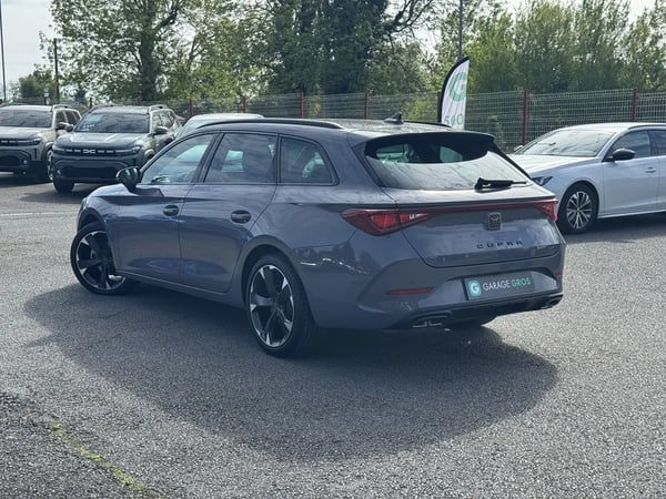 Photo de la voiture CUPRA LEON SPORTSTOURER 1.5 eTSI 150 ch DSG7 V