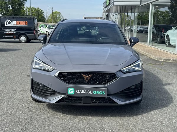 Photo de la voiture CUPRA LEON SPORTSTOURER 1.5 eTSI 150 ch DSG7 V