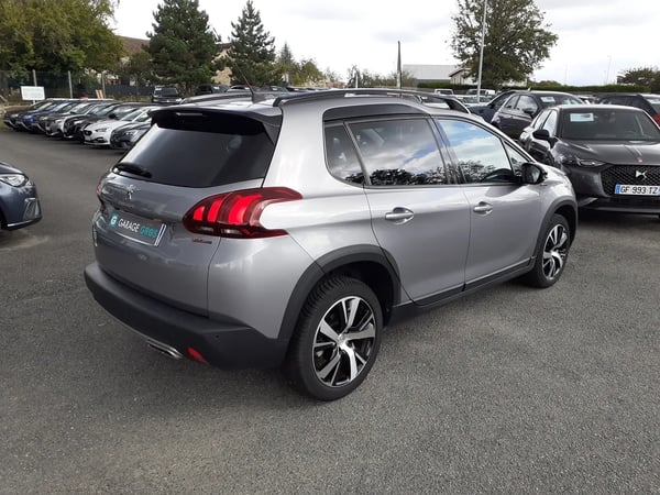 Photo de la voiture PEUGEOT 2008 1.2 PureTech 130ch S&S BVM6 GT Line