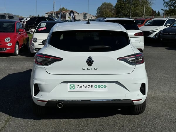 Photo de la voiture RENAULT CLIO V TCe 90 GSR2 Techno