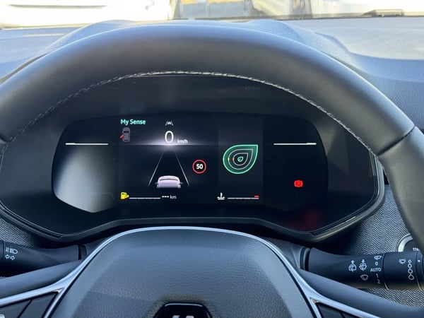 Photo de la voiture RENAULT CLIO V TCe 90 GSR2 Techno
