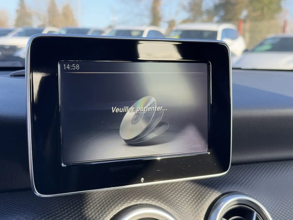 Photo de la voiture MERCEDES CLASSE A 180 d 7G-DCT Inspiration