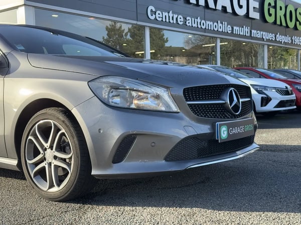 Photo de la voiture MERCEDES CLASSE A 180 d 7G-DCT Inspiration