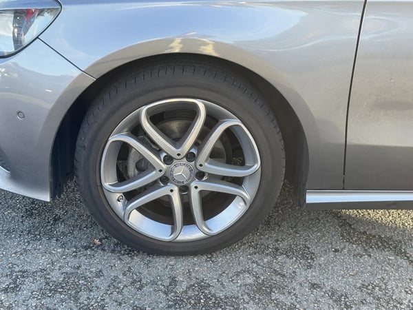 Photo de la voiture MERCEDES CLASSE A 180 d 7G-DCT Inspiration