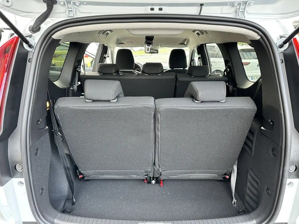 Photo de la voiture DACIA JOGGER Jogger 1.0 ECO-G 100ch Extreme+ 7 places BLC