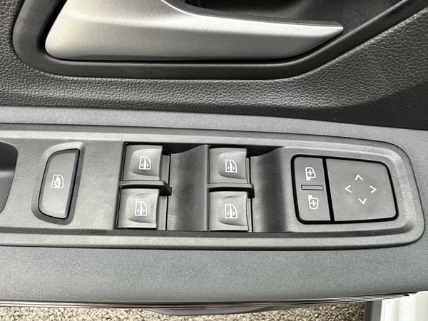 Photo de la voiture DACIA JOGGER Jogger 1.0 ECO-G 100ch Extreme+ 7 places BLC