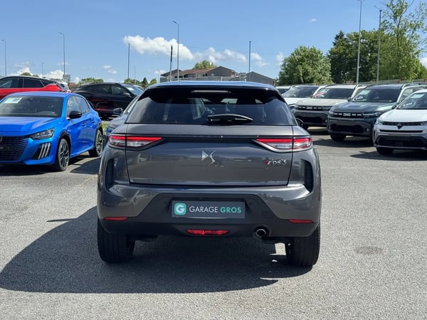 Photo de la voiture DS DS3 CROSSBACK BlueHDi 130 EAT8 Performance Line+