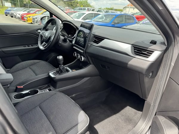 Photo de la voiture RENAULT CAPTUR TCe 90 Techno