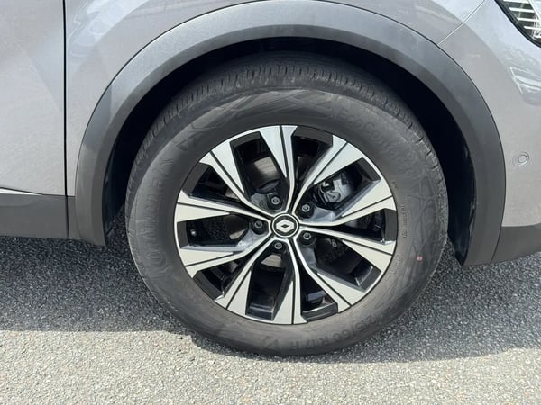 Photo de la voiture RENAULT CAPTUR TCe 90 Techno