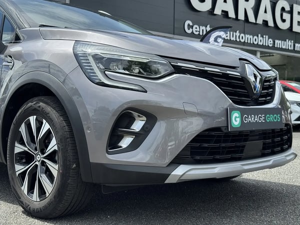 Photo de la voiture RENAULT CAPTUR TCe 90 Techno