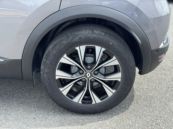 Photo de la voiture RENAULT CAPTUR TCe 90 Techno