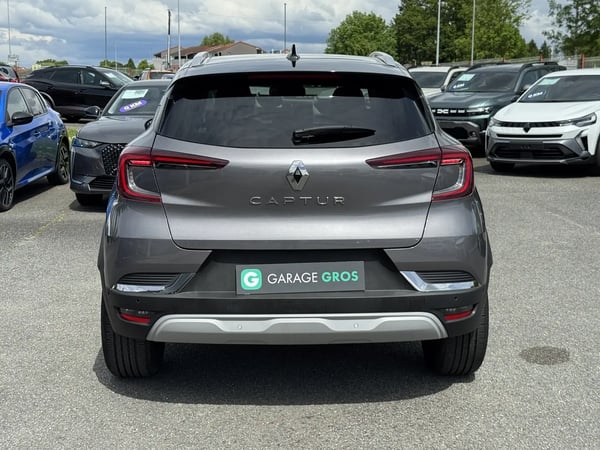 Photo de la voiture RENAULT CAPTUR TCe 90 Techno