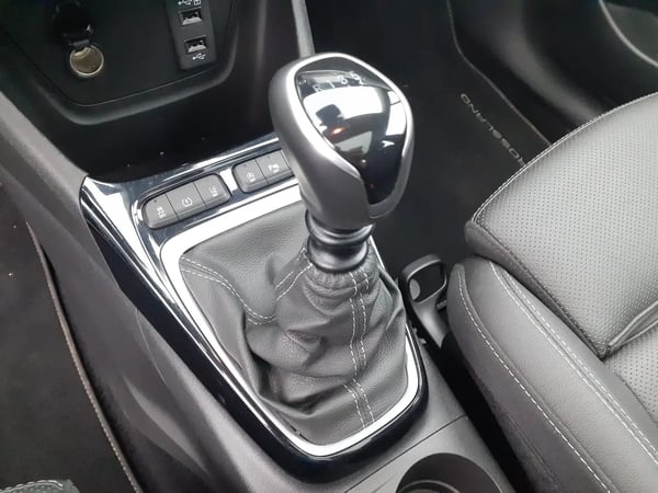 Photo de la voiture OPEL CROSSLAND 1.2 Turbo 130 ch BVM6 Elegance