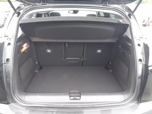 Photo de la voiture OPEL CROSSLAND 1.2 Turbo 130 ch BVM6 Elegance