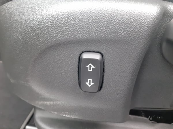 Photo de la voiture OPEL CROSSLAND 1.2 Turbo 130 ch BVM6 Elegance