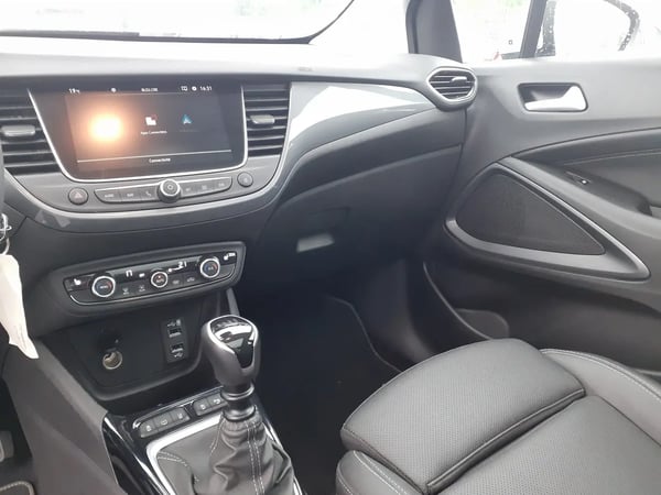 Photo de la voiture OPEL CROSSLAND 1.2 Turbo 130 ch BVM6 Elegance