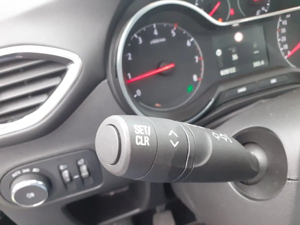 Photo de la voiture OPEL CROSSLAND 1.2 Turbo 130 ch BVM6 Elegance