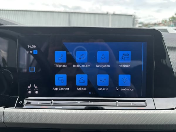 Photo de la voiture VOLKSWAGEN GOLF 1.5 TSI 150  BVM6 Active - 5P