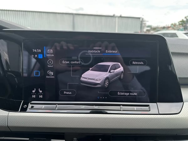 Photo de la voiture VOLKSWAGEN GOLF 1.5 TSI 150  BVM6 Active - 5P