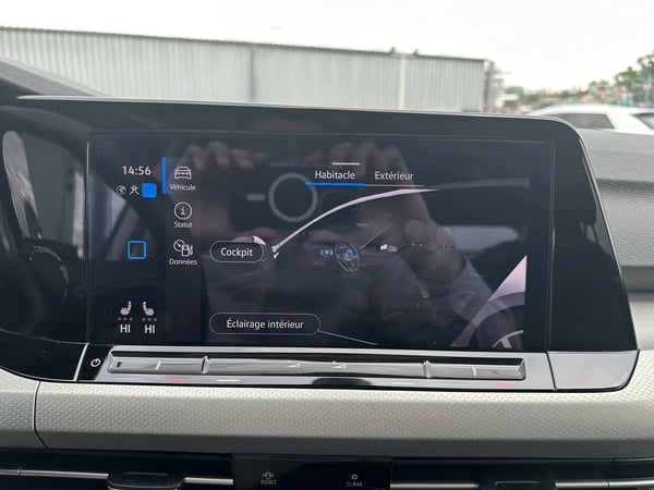 Photo de la voiture VOLKSWAGEN GOLF 1.5 TSI 150  BVM6 Active - 5P