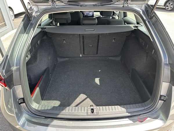 Photo de la voiture SKODA OCTAVIA COMBI 2.0 TDI 116 ch Business