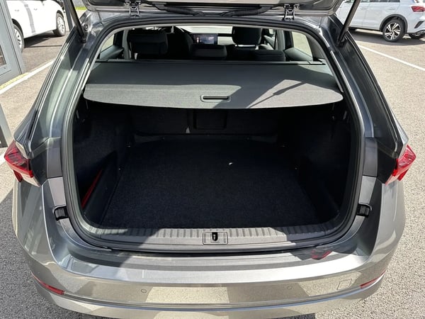 Photo de la voiture SKODA OCTAVIA COMBI 2.0 TDI 116 ch Business