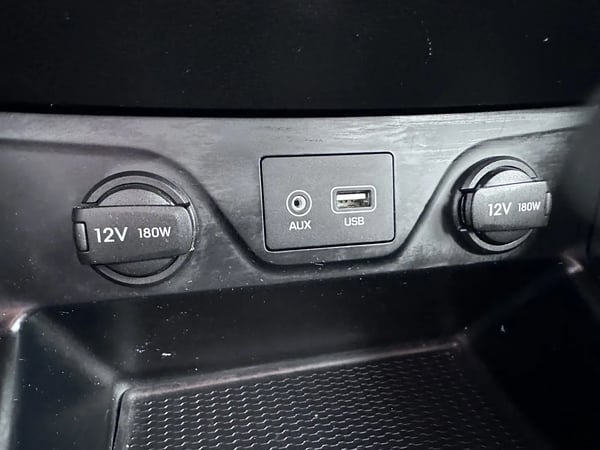 Photo de la voiture HYUNDAI TUCSON 1.7 CRDi 115 2WD Initia