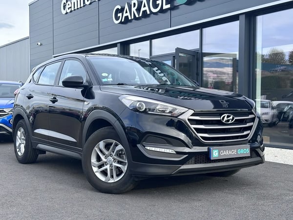 Photo de la voiture HYUNDAI TUCSON 1.7 CRDi 115 2WD Initia