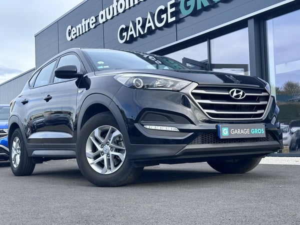Photo de la voiture HYUNDAI TUCSON 1.7 CRDi 115 2WD Initia