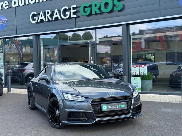 Photo de présentation de la voiture AUDI TT COUPE 1.8 TFSI 180 S line