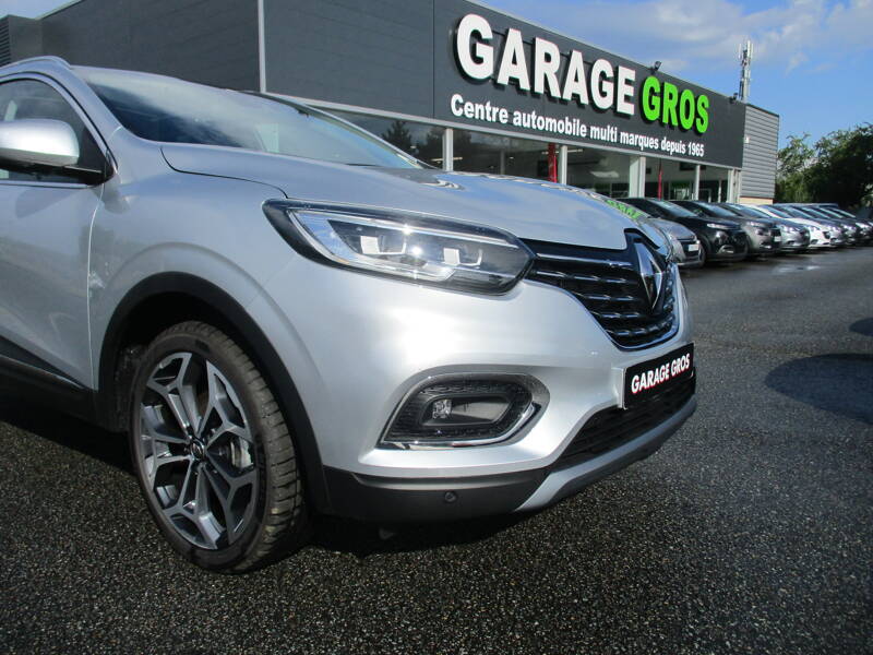 Photo de la voiture RENAULT KADJAR TCe 140 FAP EDC Intens