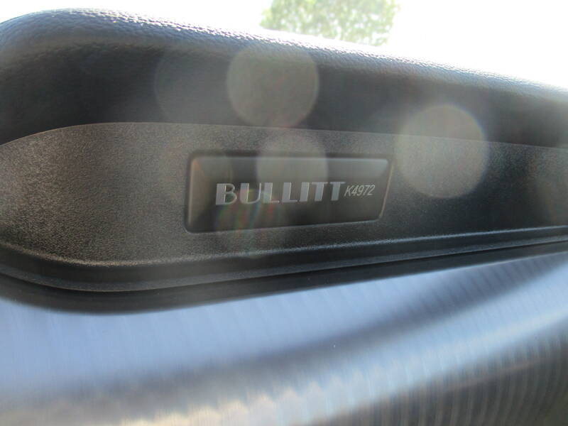 Photo de la voiture FORD MUSTANG FASTBACK V8 5.0 Bullitt