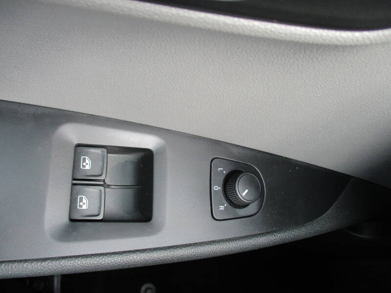Photo de la voiture SEAT LEON 1.6 TDI 110 Ecomotive Reference