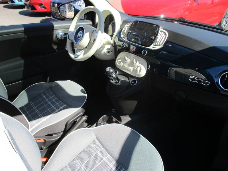 Photo de la voiture FIAT 500 SERIE 8 EURO 6D-TEMP 1.0 70 ch Hybride BSG S/S Lounge