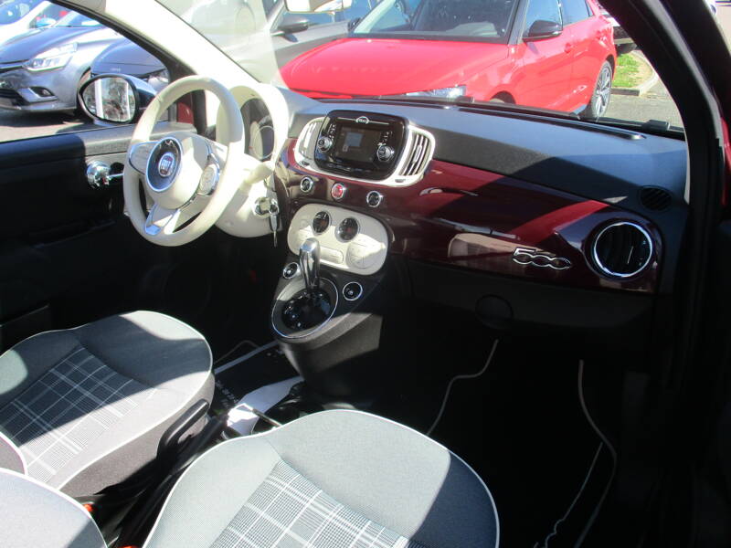 Photo de la voiture FIAT 500 SERIE 6 1.2 69 ch Dualogic Lounge